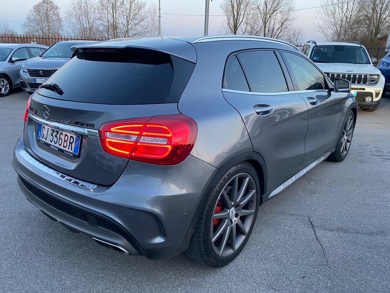 Mercedes GLA 45 AMG Performance 4Matic 2.0 380CV