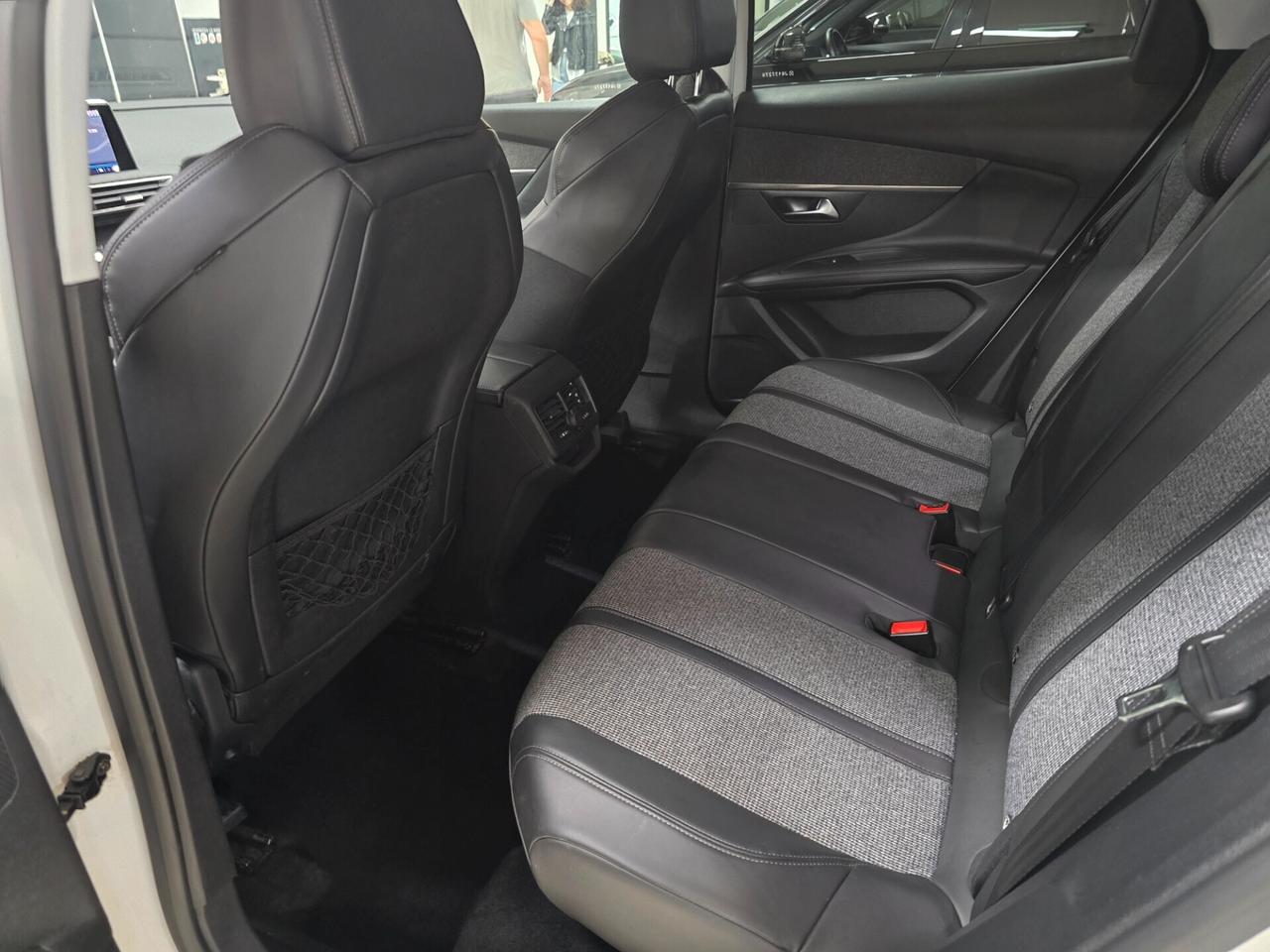 Peugeot 3008 2.0 bluehdi Active s