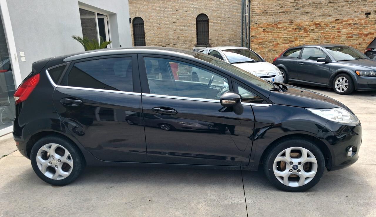 Ford Fiesta Fiesta+ 1.4 TDCi 68CV 5 porte