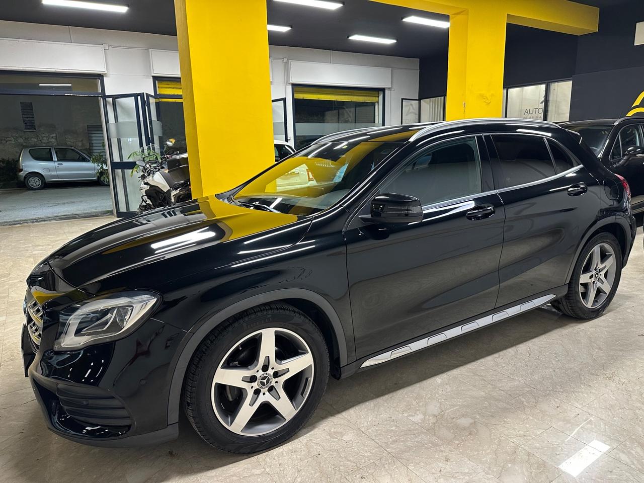 Mercedes-benz GLA 200 PREMIUM AMG 4 MATIC