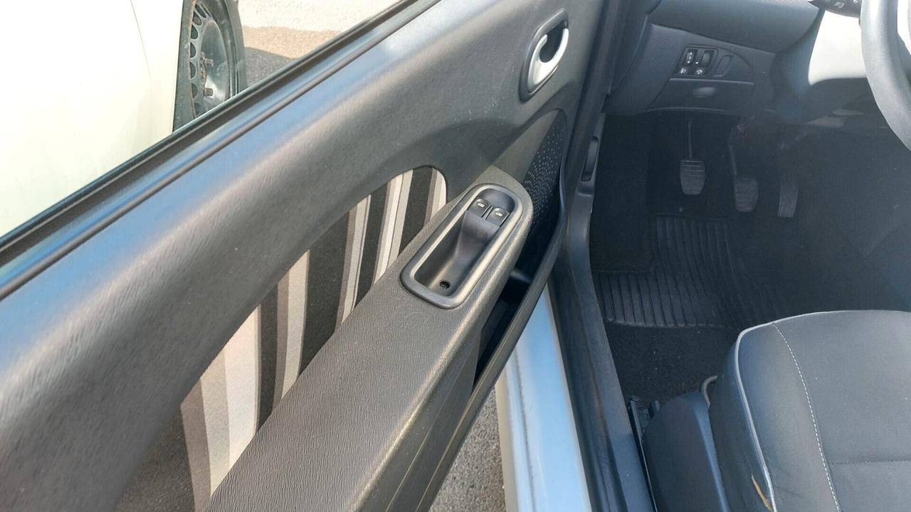 Renault Twingo 1.2 16V Night&Day km 80000