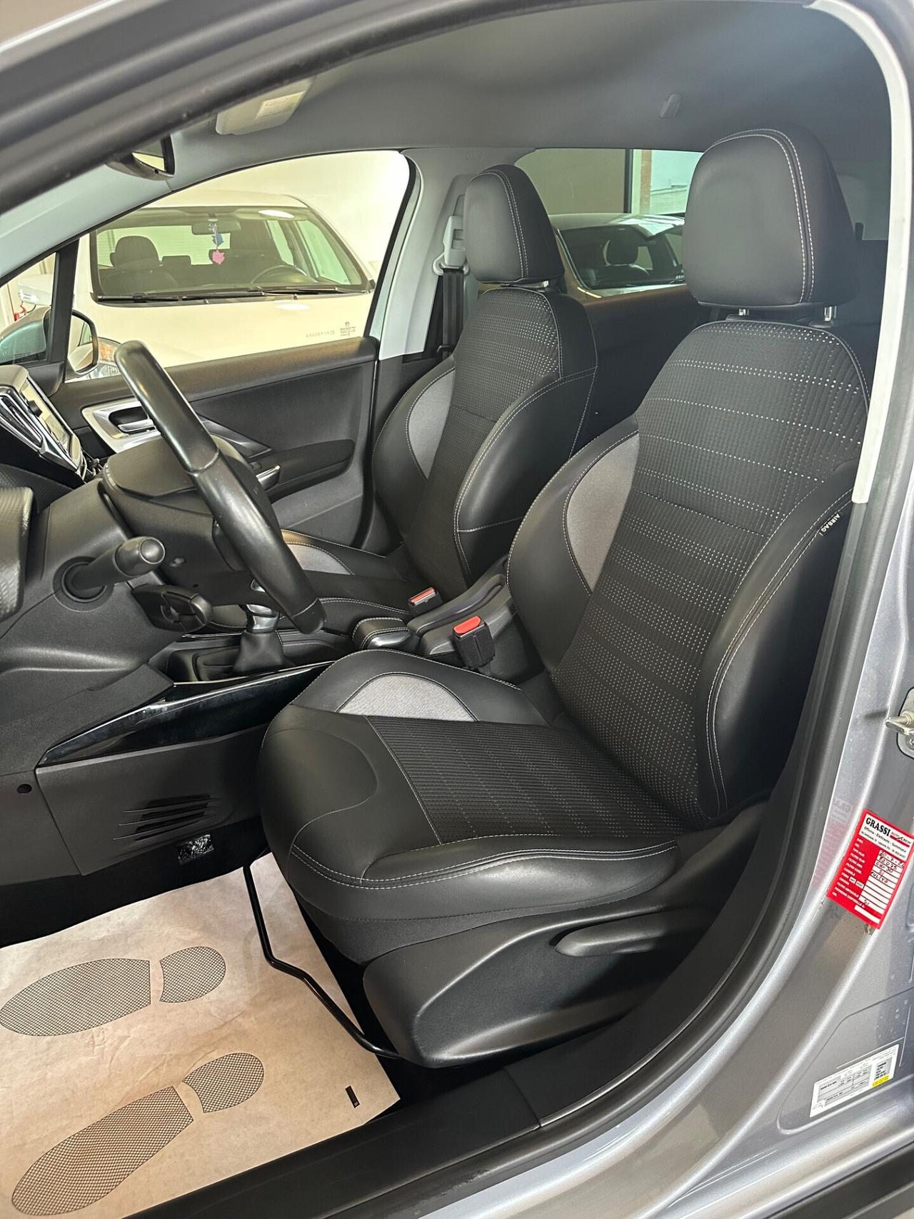 Peugeot 2008 PureTech 82 S&S Allure