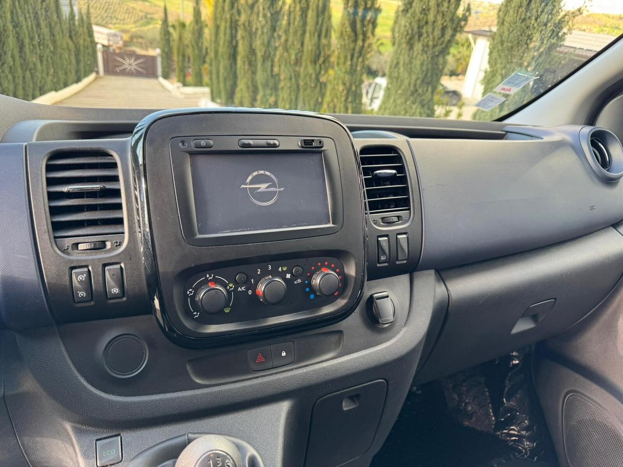 Opel Vivaro 27 1.6 CDTI biturbo 9 POSTI