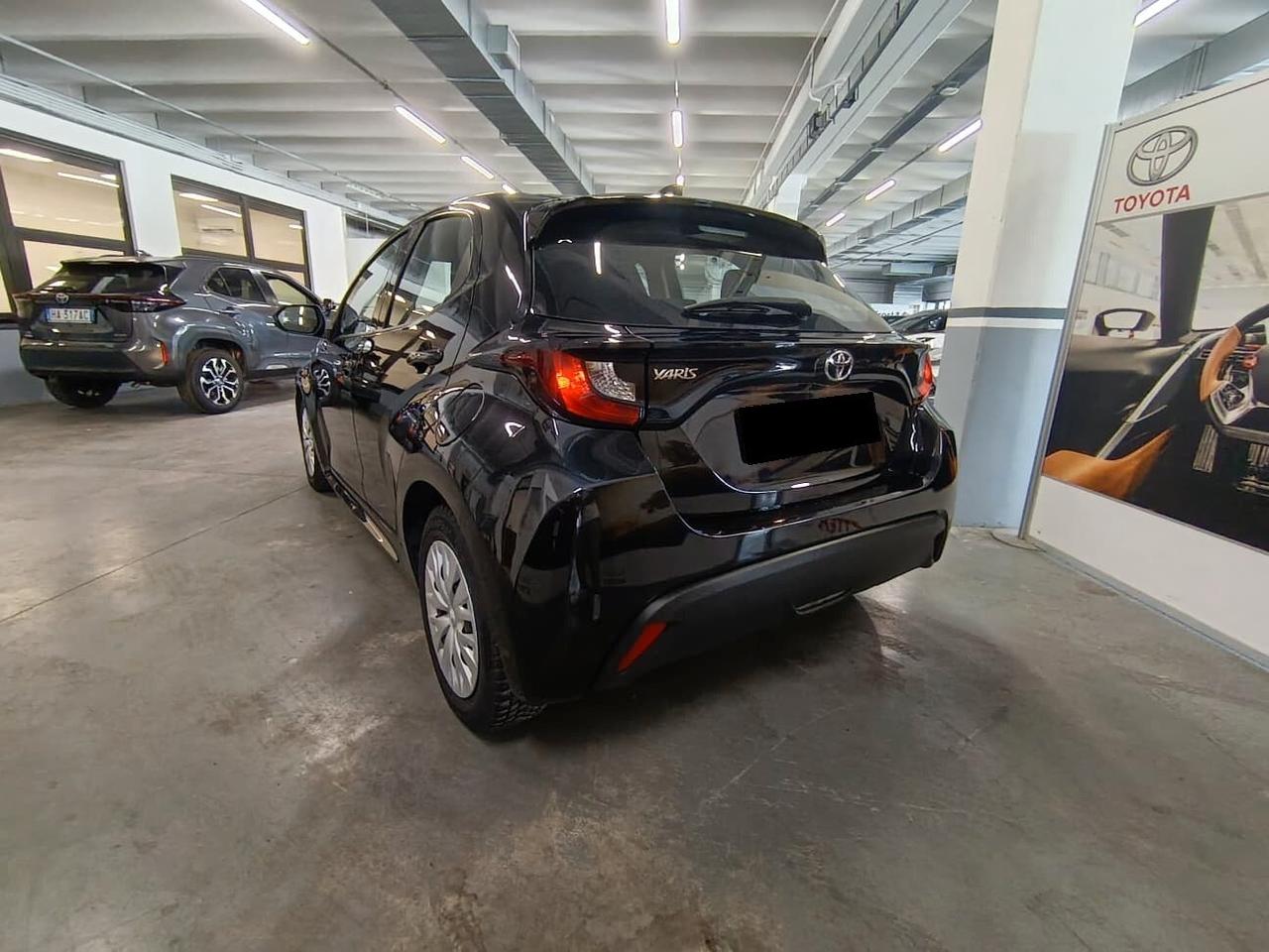 Toyota Yaris 1.0 5 porte Active