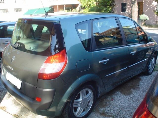 Renault Scenic 1.9 dCi 120CV