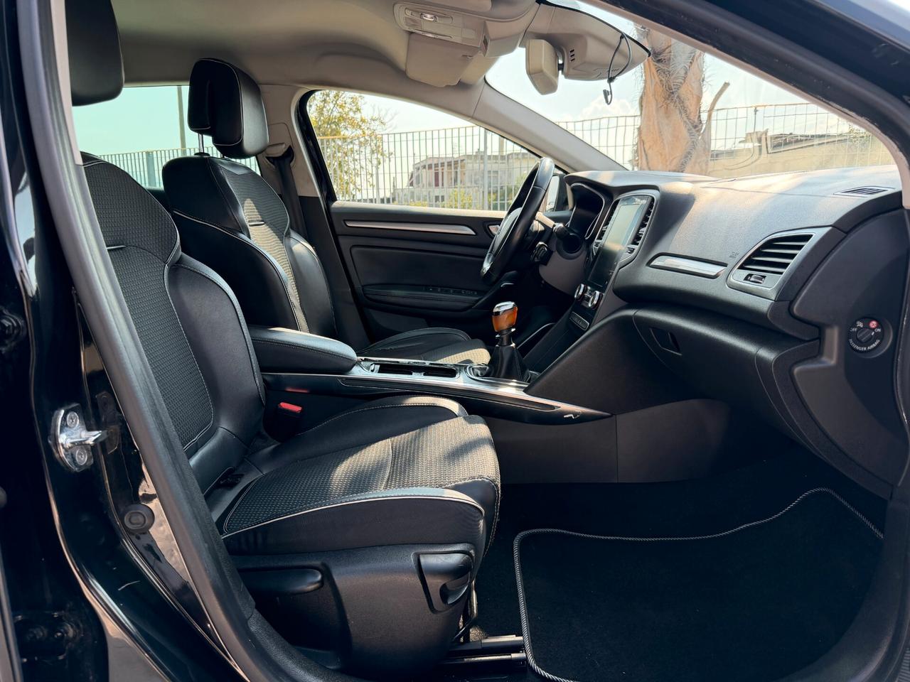 RENAULT MEGANE SPORTER 2017 1.6 DIESEL 131 CV