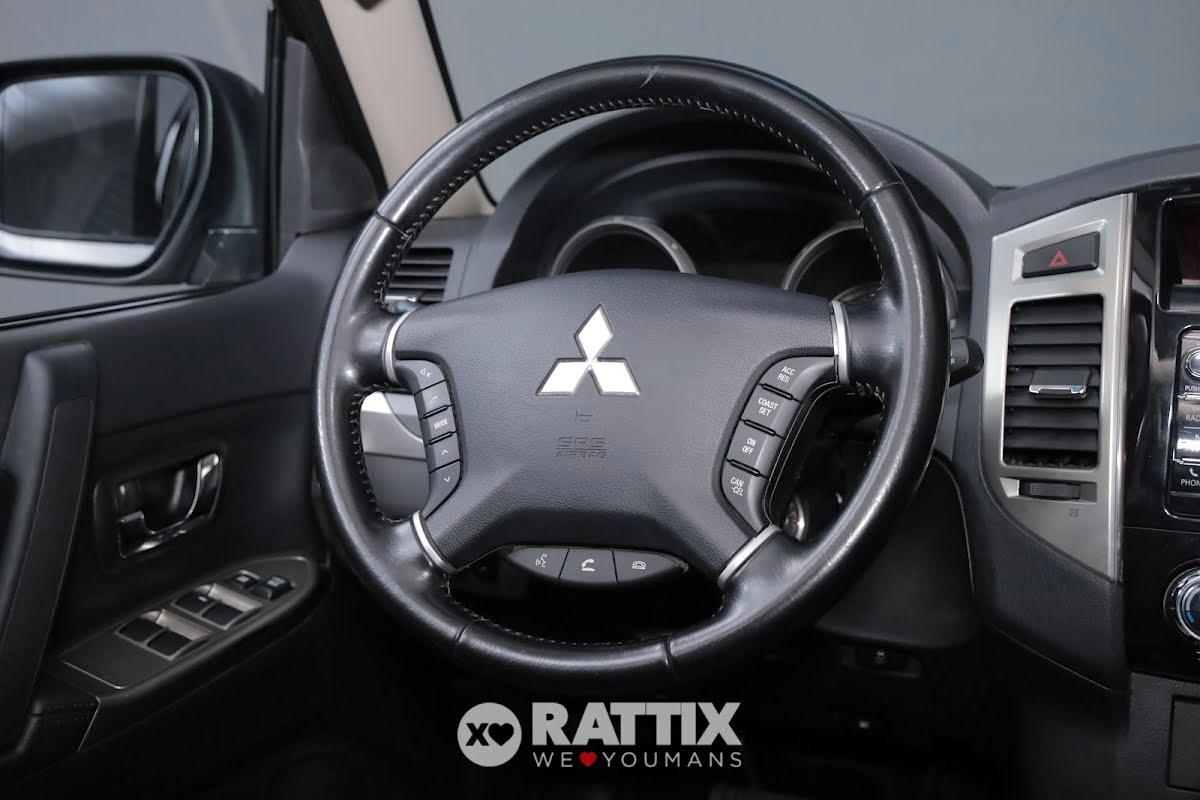 Mitsubishi Pajero 3.2 DI-D Instyle 5p 7p.ti auto + tetto apribile