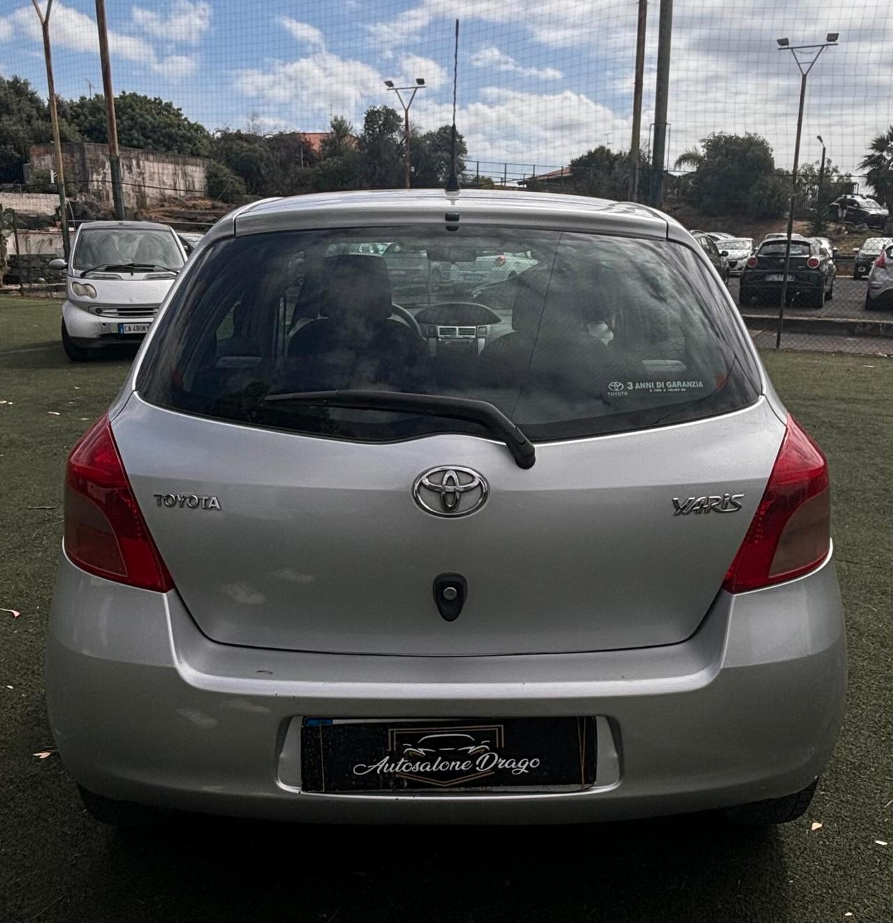 Toyota Yaris 1.0 5 porte