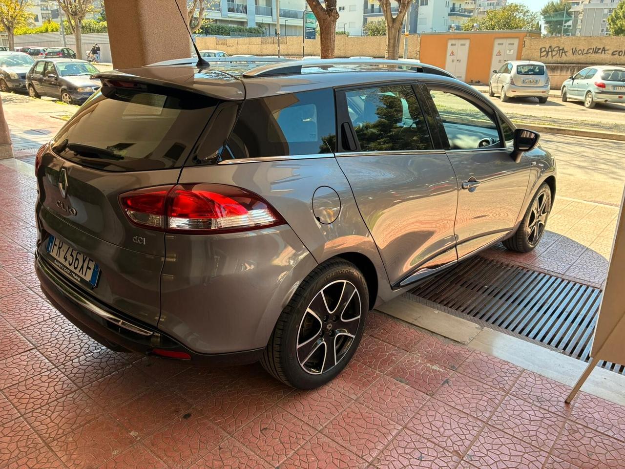 RenaultClio Sporter1.5dCi75CV navi retro-16