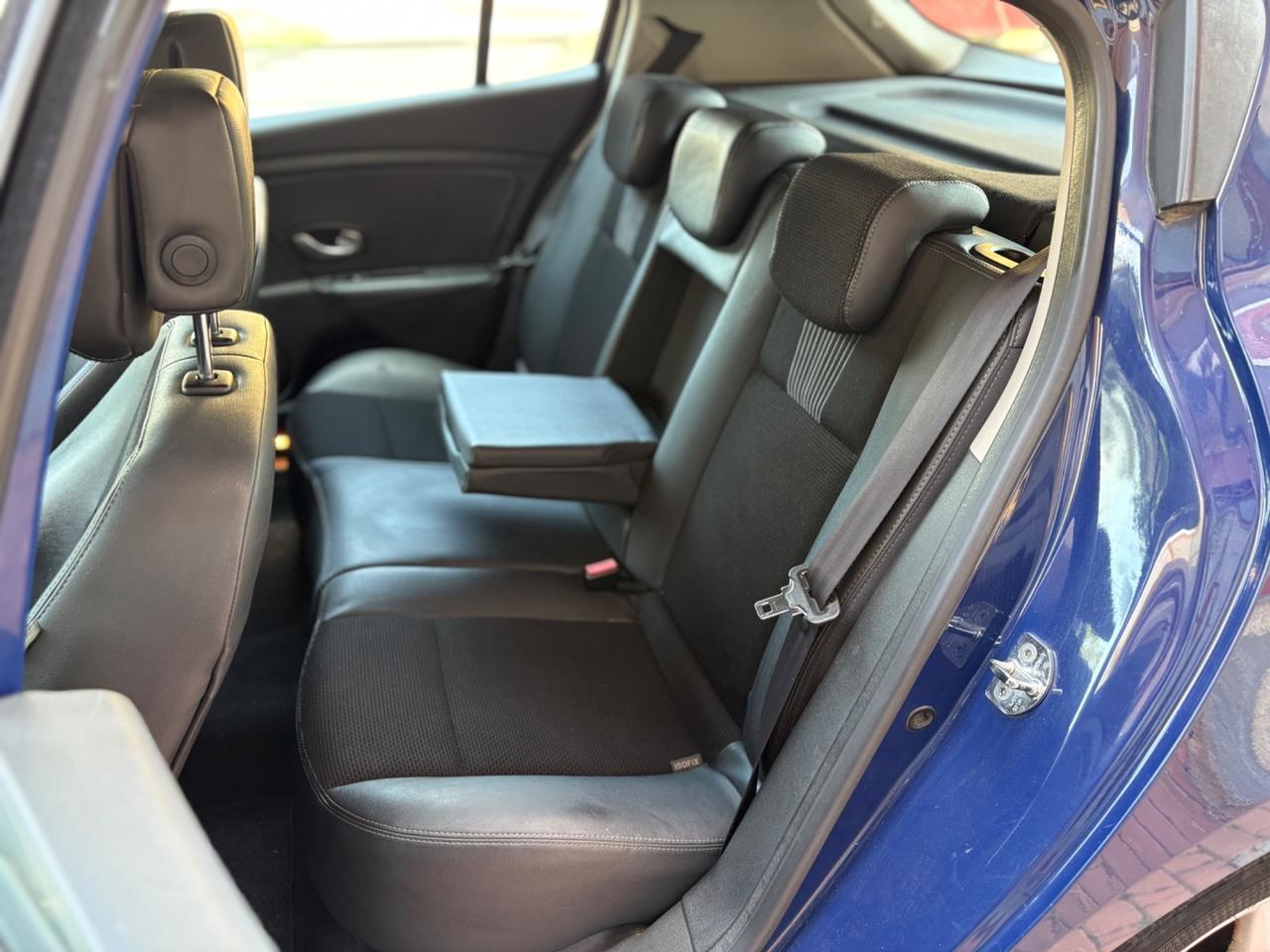 Renault Megane Mégane C-C 1.5 dCi 110CV Luxe
