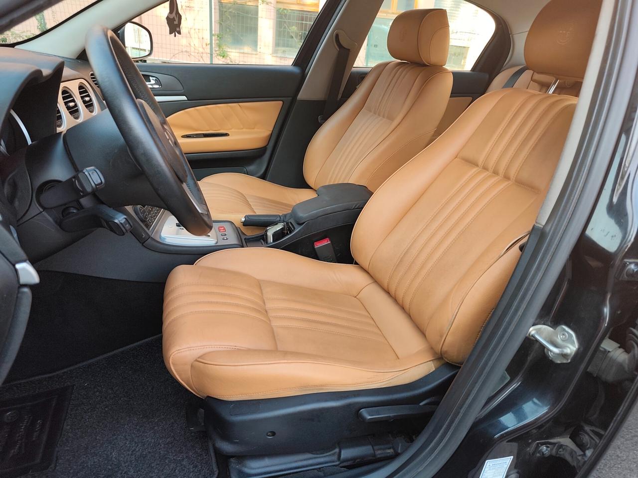 Alfa Romeo 159 1.9 JTDm 16V Exclusive Q-Tronic