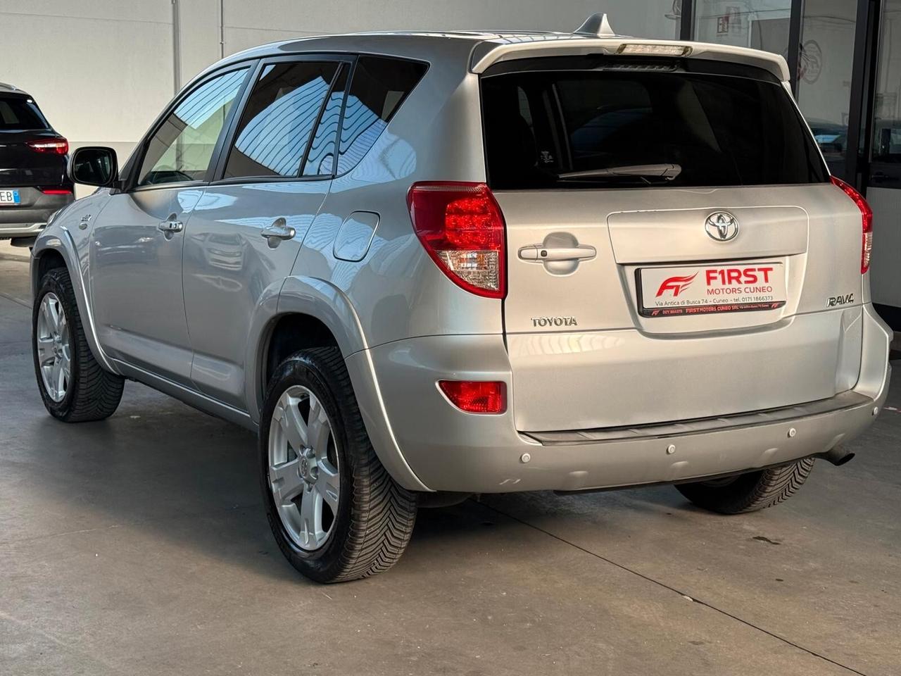 Toyota RAV 4 RAV4 2.2 D-4D 177 CV Luxury