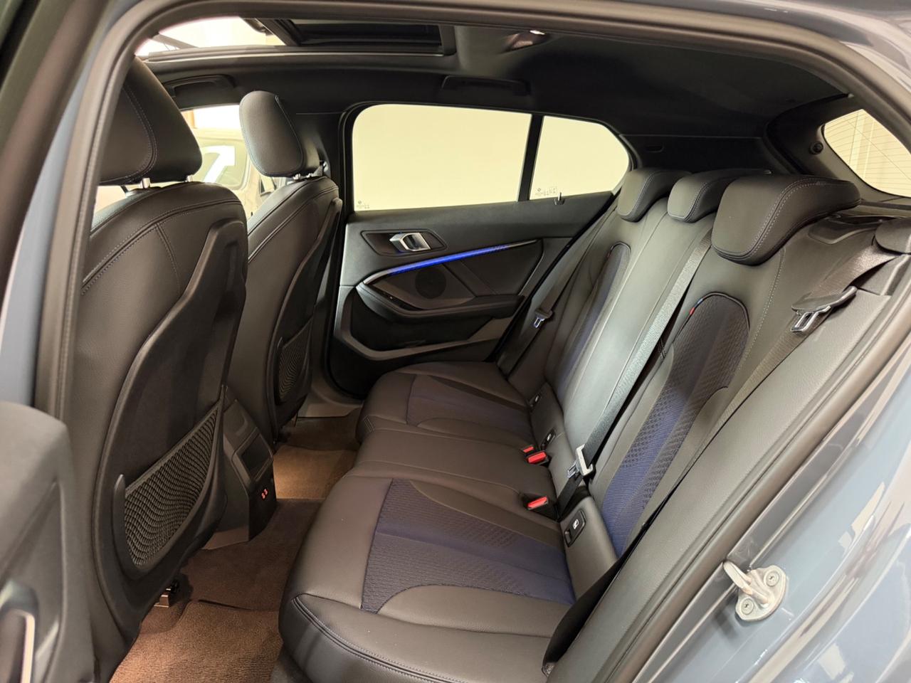 Bmw 118 118d 5p. Msport TETTO APRIBILE AUTO