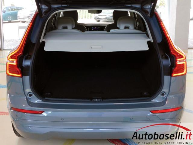 VOLVO XC60 B4 (D) MHEV 197CV AUTOMATICO CORE N1 - IVA ESPOSTA