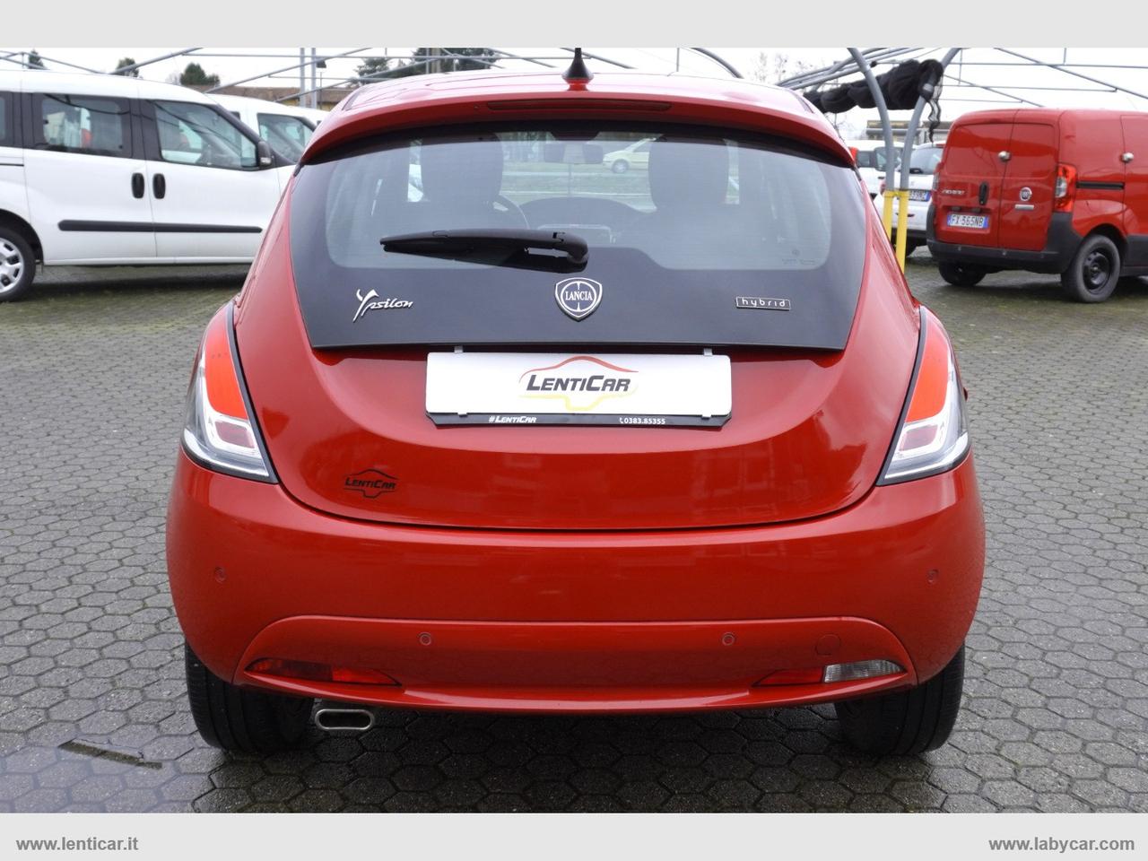 LANCIA Ypsilon 1.0 FireFly S&S Hybrid Eco Gold Adatta a Neopatentati