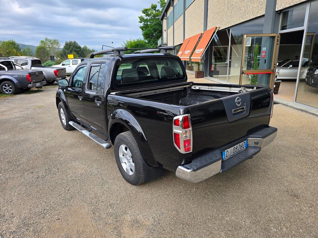 Nissan Navara 2.5 dCi 174CV "LE"