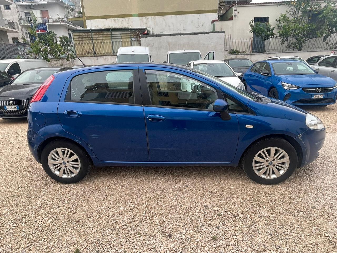 Fiat Grande Punto 1.3 MJT 75 CV 5 porte Dynamic