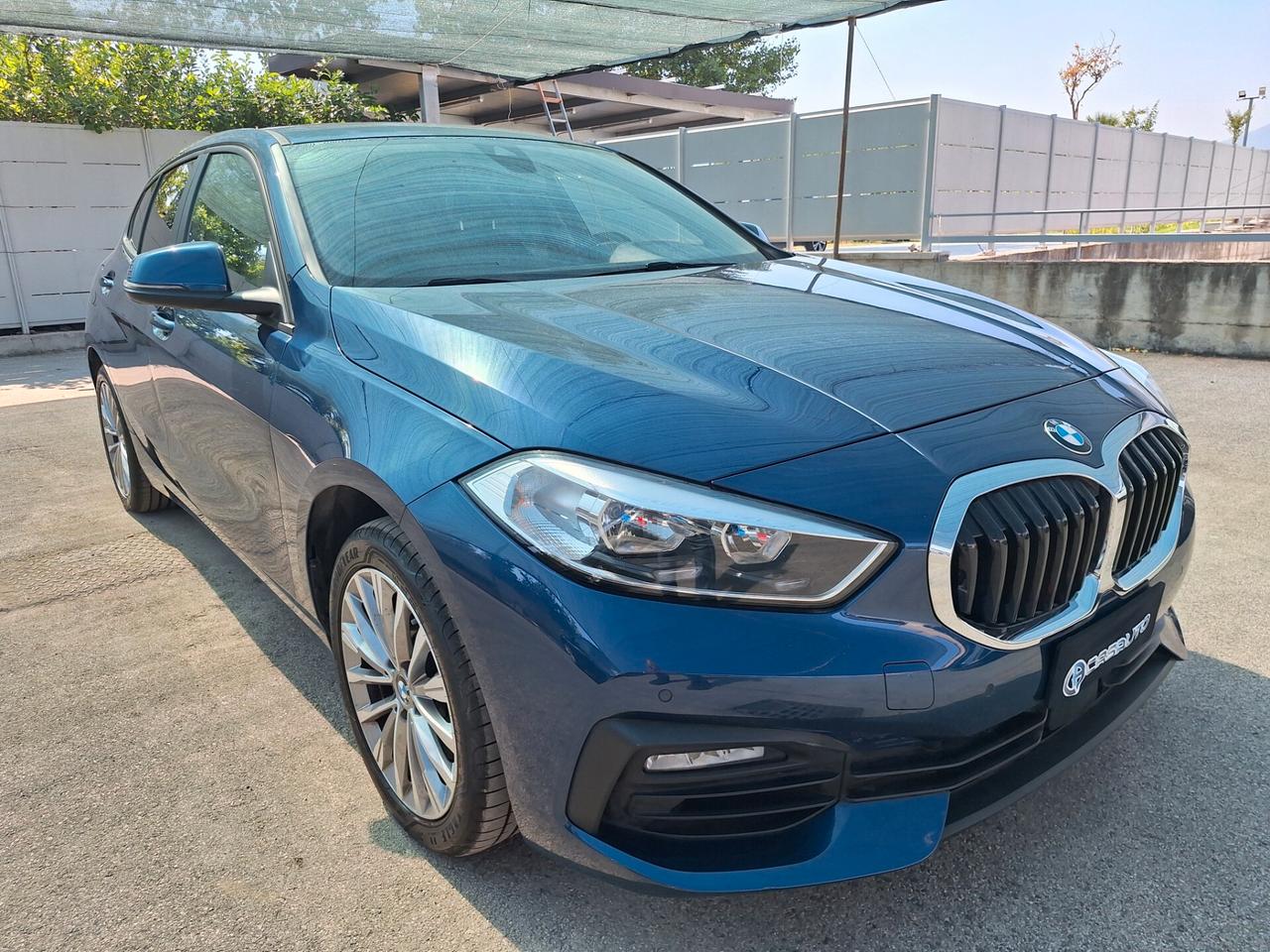 Bmw 116d 5p. Business Advantage NAV+RETROCAM - 2021