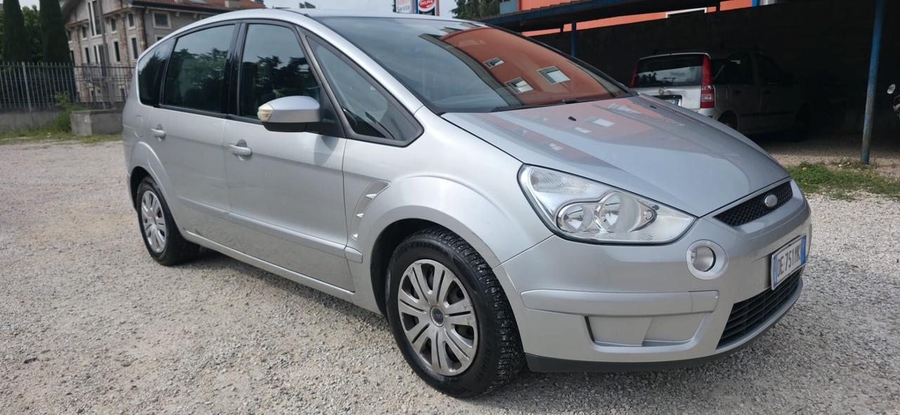 Ford S-Max 2.0 TDCi 140CV Titanium 7 posti