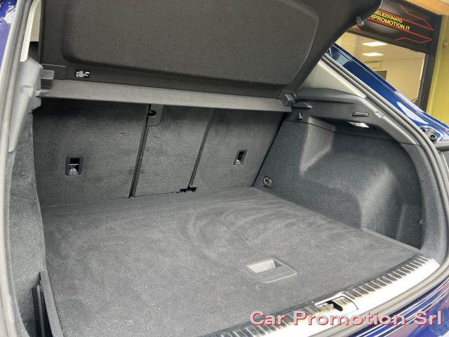 AUDI Q3 35 TDI Business Advanced