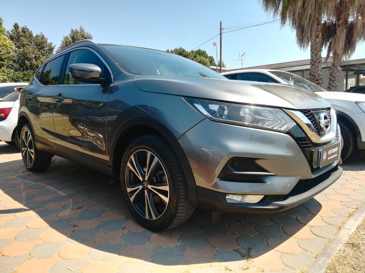 NISSAN - Qashqai - 1.6 dCi 2WD XTronic Tekna+ - FINANZIABILE - PERMUTE