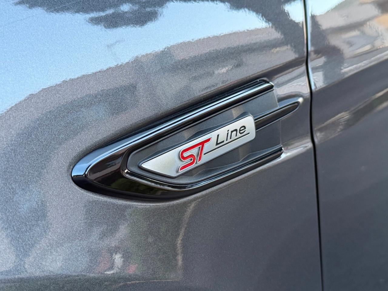 Ford Kuga 1.5 TDCI 120CV ST-Line NAVI CAMERA 2018