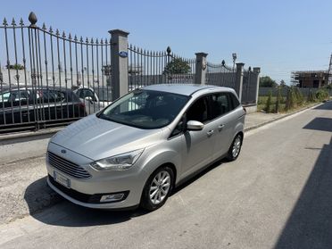 Ford C-Max7 1.5 TDCi 120CV Titanium 7 Posti