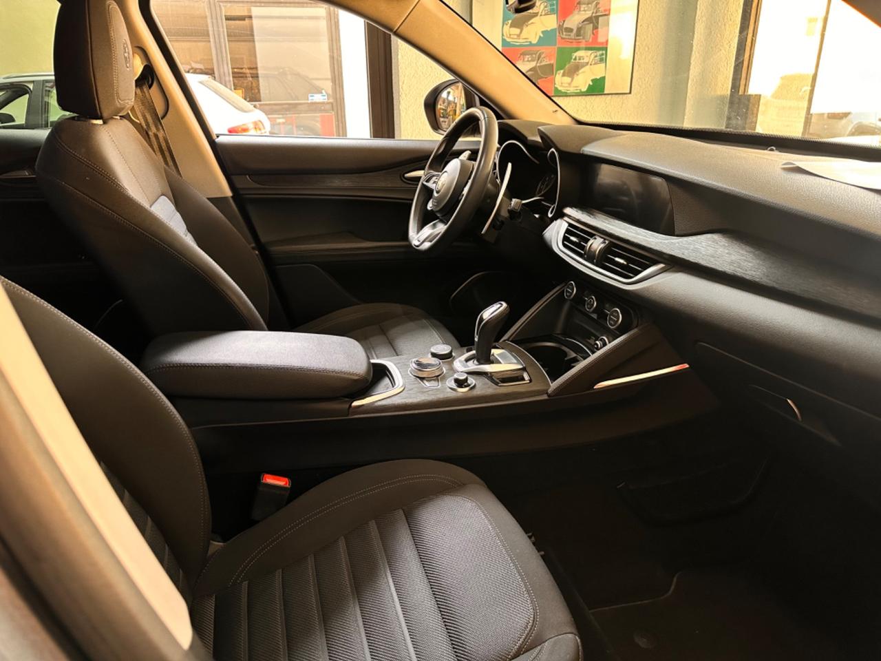 Alfa Romeo Stelvio 2.2 Turbodiesel 160 CV AT8 RWD Business