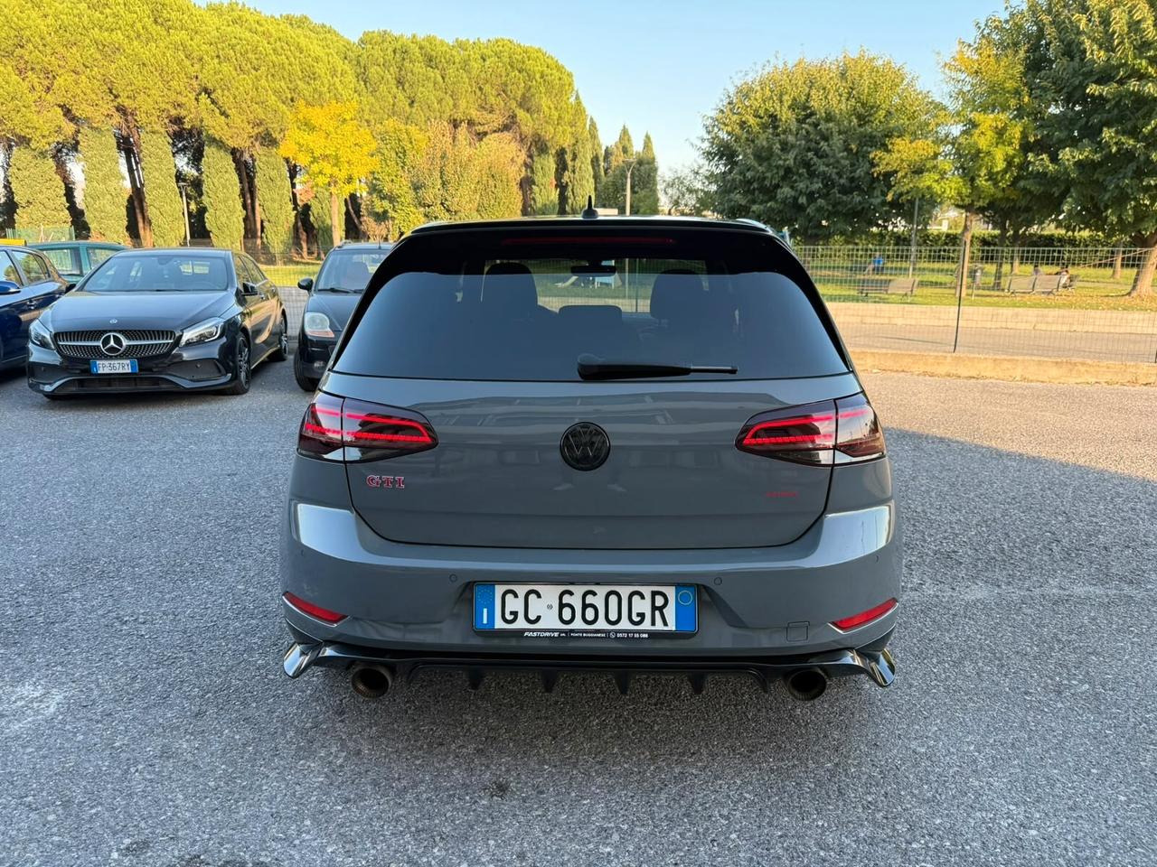 Volkswagen Golf GTI 2.0 TSI TCR DSG 5p. BlueMotion Technology