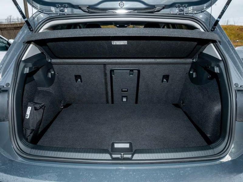 Volkswagen Golf 1.5 eTSI ACT 110kW GOAL DSG CAMERA LED NAVI