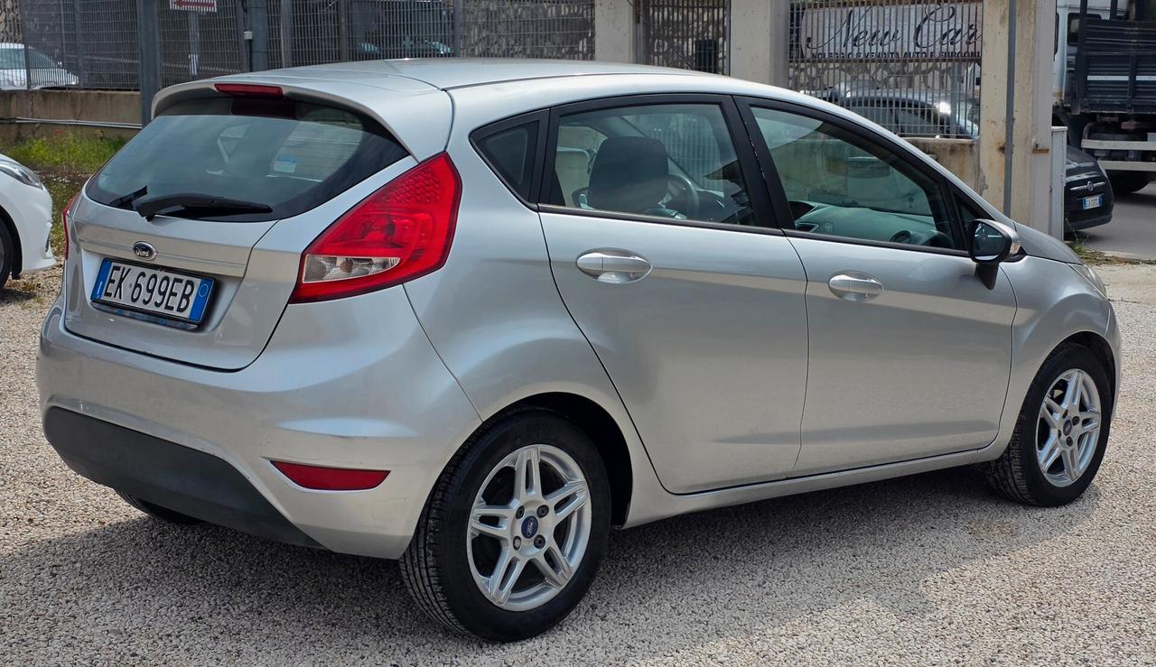 Ford Fiesta 1.4 TDCi 5p. Ghia