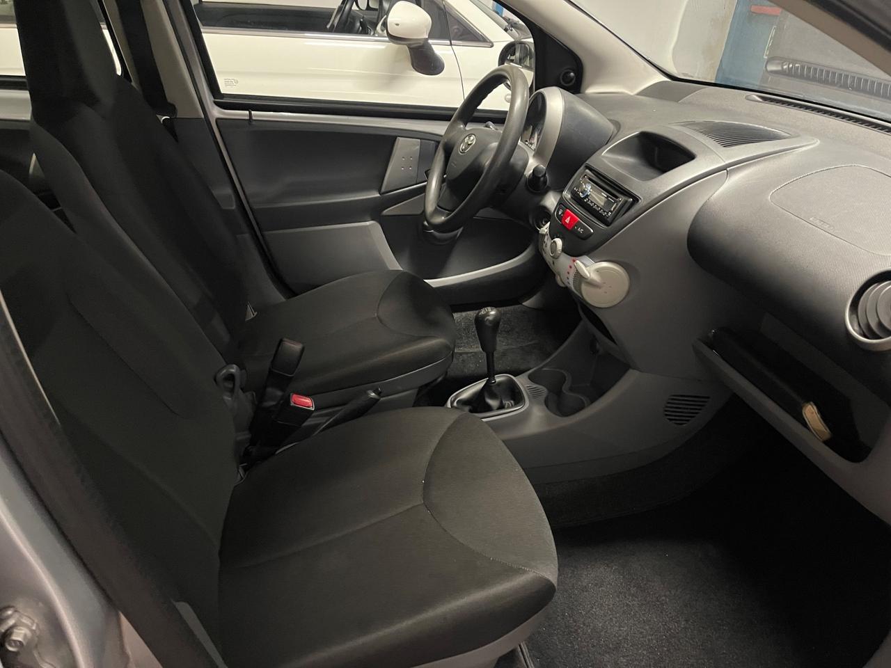 Toyota Aygo 1.0 12V VVT-i 5 porte