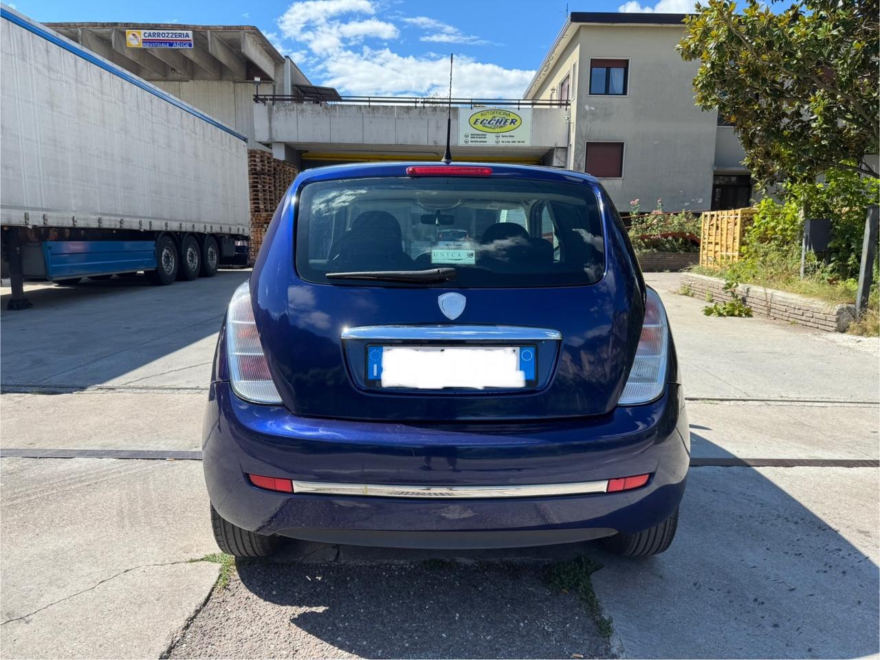 Lancia Ypsilon 1.3 MJT 75 CV PER COMMERCIANTI