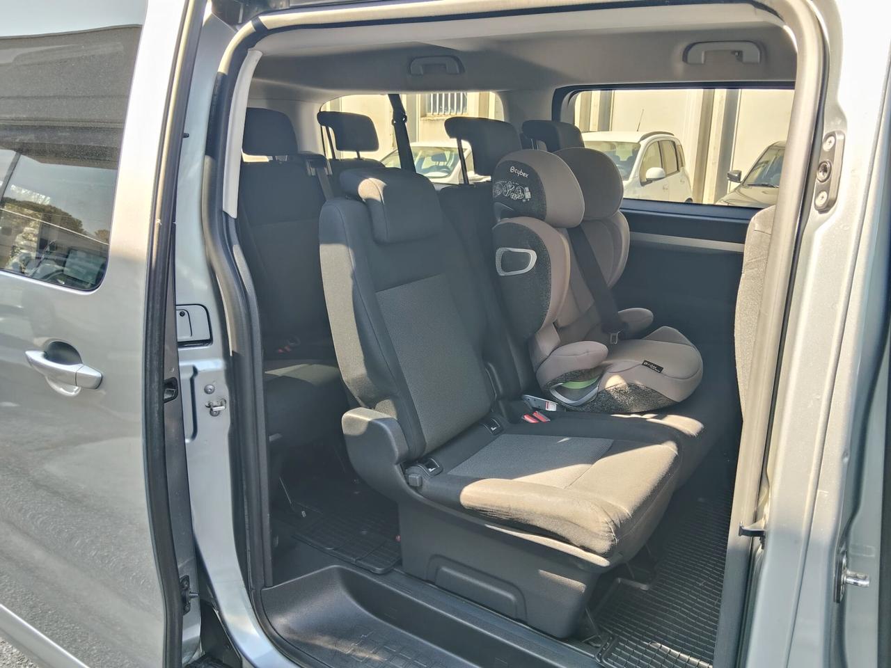 Peugeot Traveller Long Business 120 cv EAT8 9 Posti