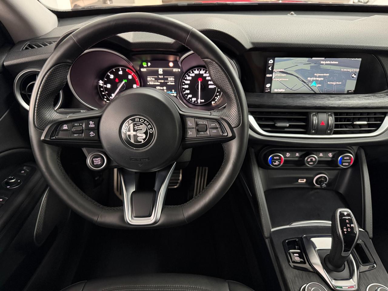 Alfa Romeo Stelvio 2.2 TD 190 CV EXECUTIVE CERCHI 19" APPENA TAGLIANDATA RETROCAMERA BLIND VETRI SCURI UNICO PROPRIETAR