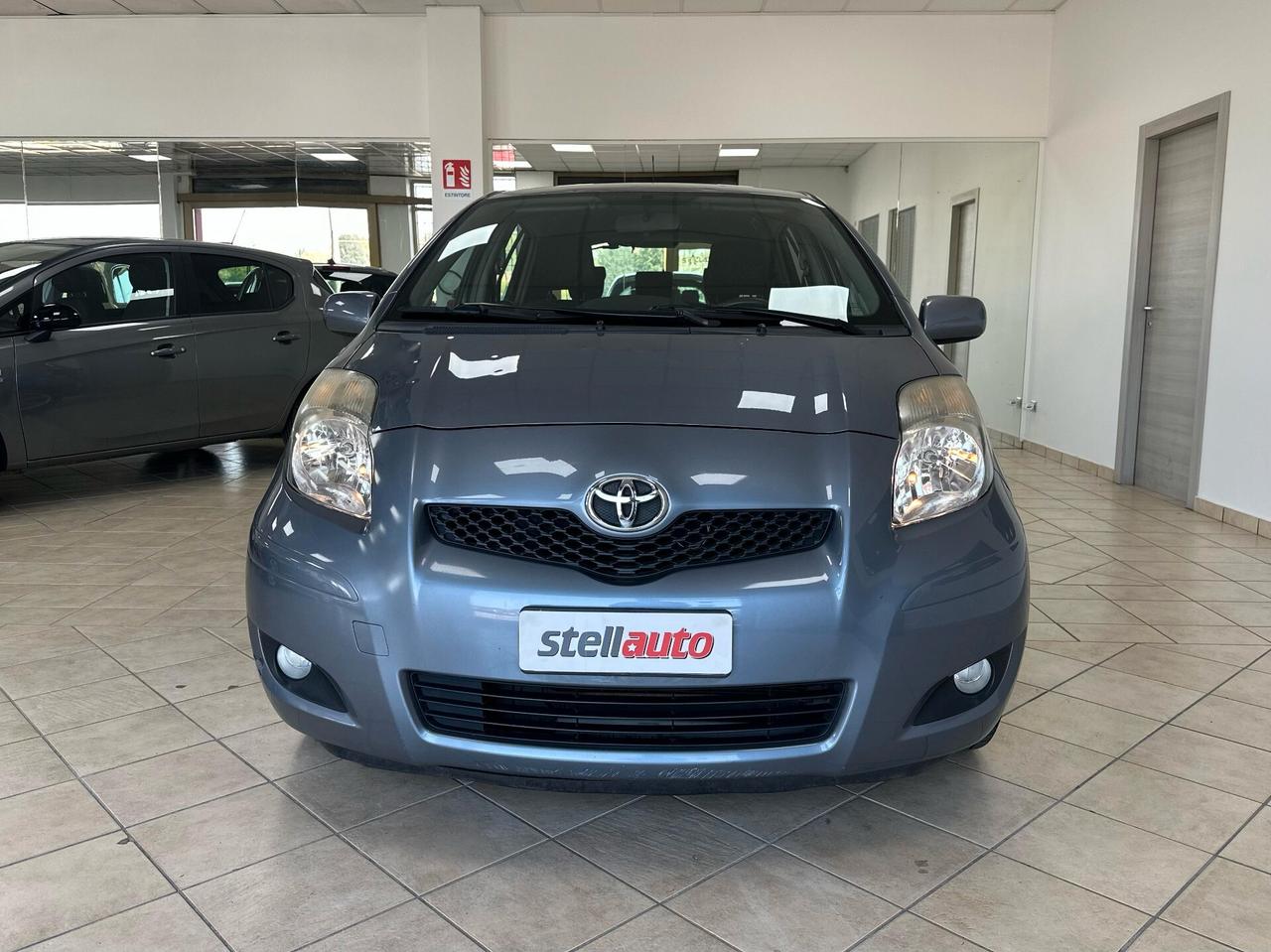 Toyota Yaris 1.0 5 porte