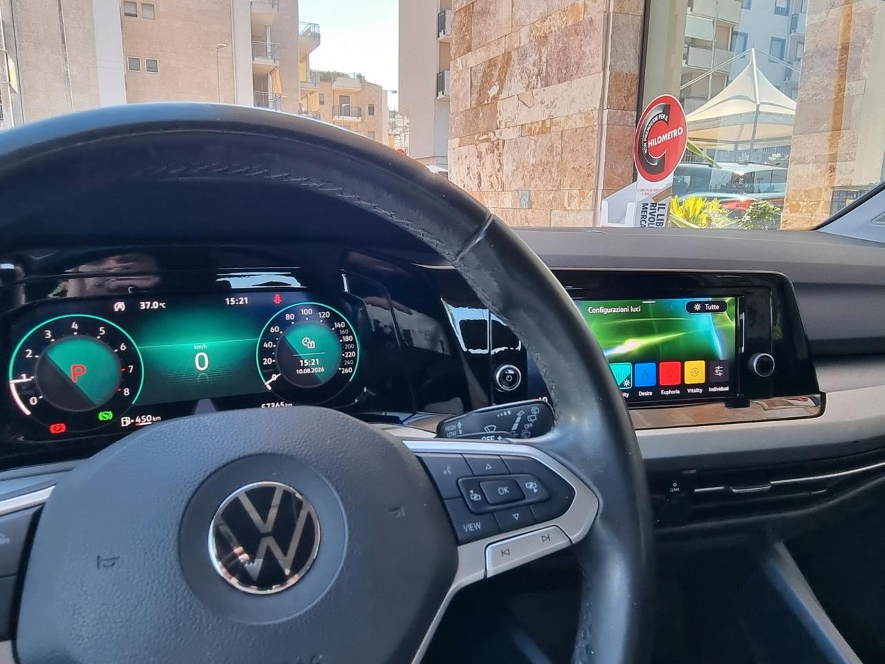 Volkswagen Golf VIII 1.0 etsi evo Life 110cv dsg