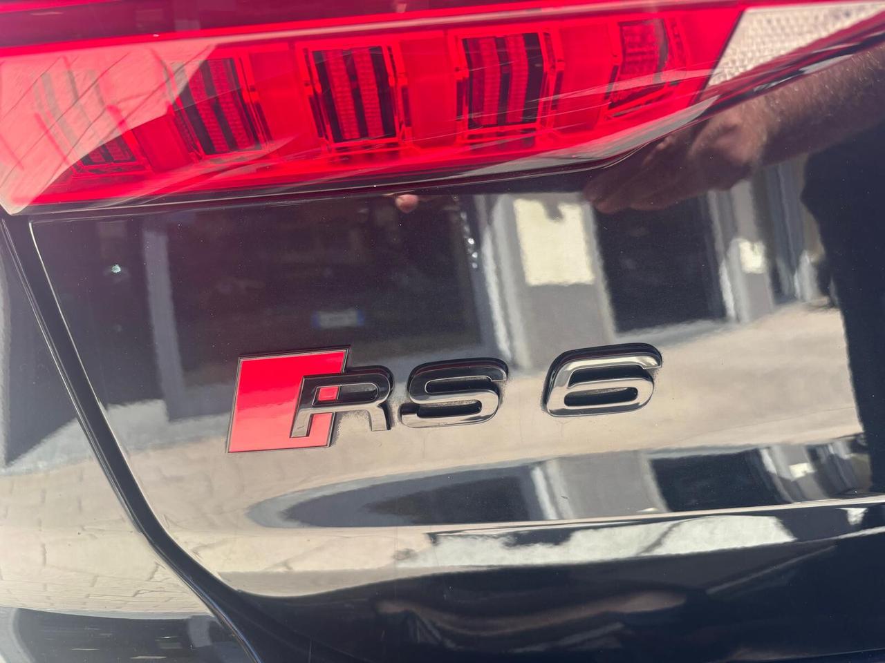 Audi RS6 Avant 45 2.0 TFSI S tronic