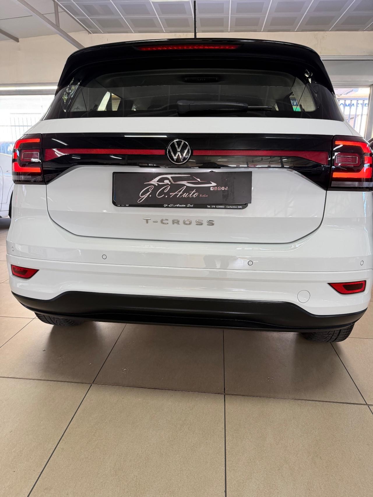 Volkswagen T-Cross 1.6 TDI DSG SCR Advanced 95CV R-LINE