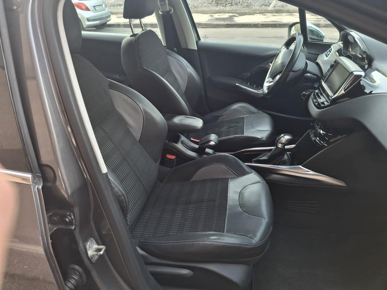 Peugeot 2008 1.6 e-HDi 92 CV Stop&Start Allure