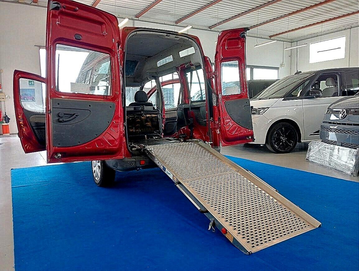 Fiat Doblo 1.3 MJT TETTO ALTO PEDANA RAMPA CARROZZINA