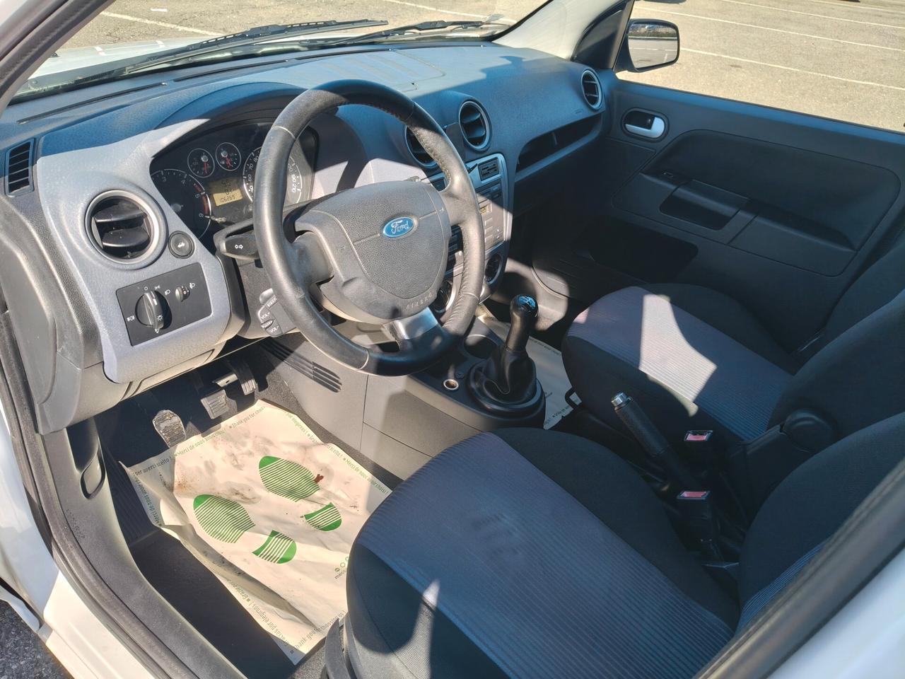 Ford Fusion 1.4 TDCi SOLAMENTE 106.000 km