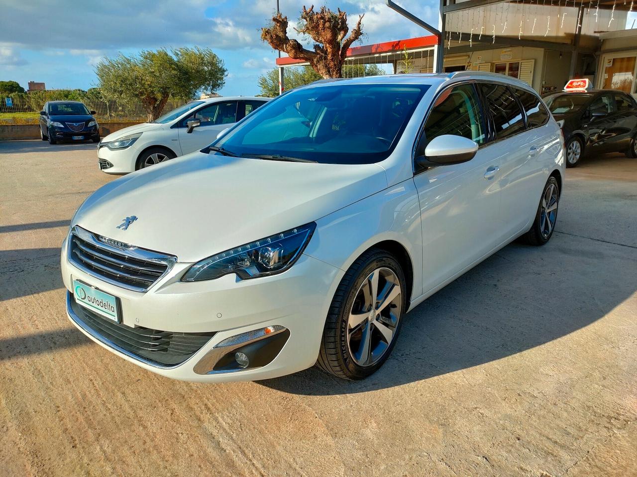 Peugeot 308 BlueHDi 120 S&S SW Allure