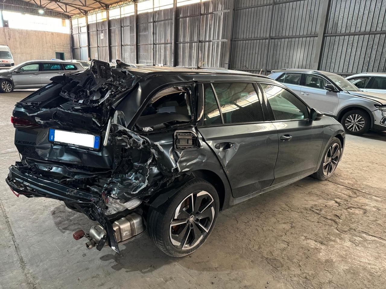 Skoda Octavia Wagon 2.0 tsi RS dsg INCIDENTATA