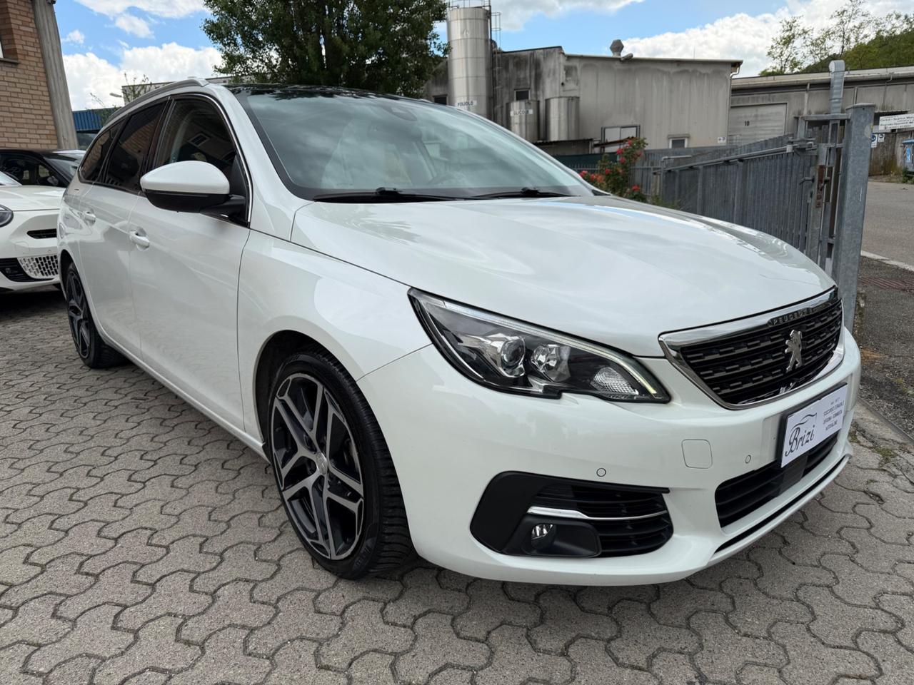 Peugeot 308 BlueHDi 130 S&S SW Allure