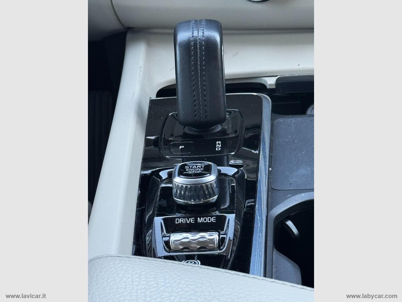VOLVO XC60 B4