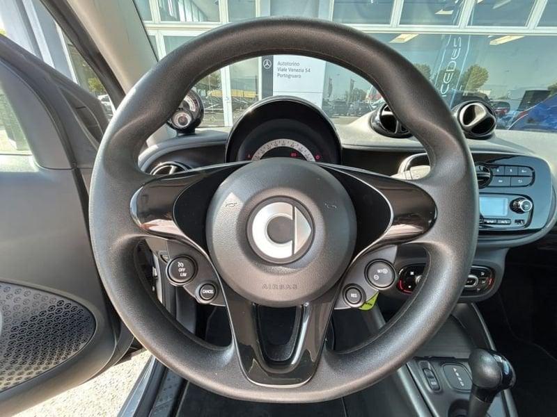 smart fortwo EQ PURE 22KW