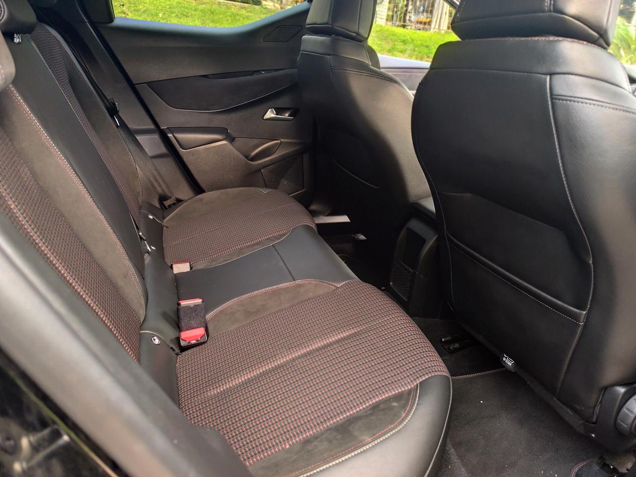 Ds DS3 3 Crossback BlueHDi 130 aut. Performance Line+