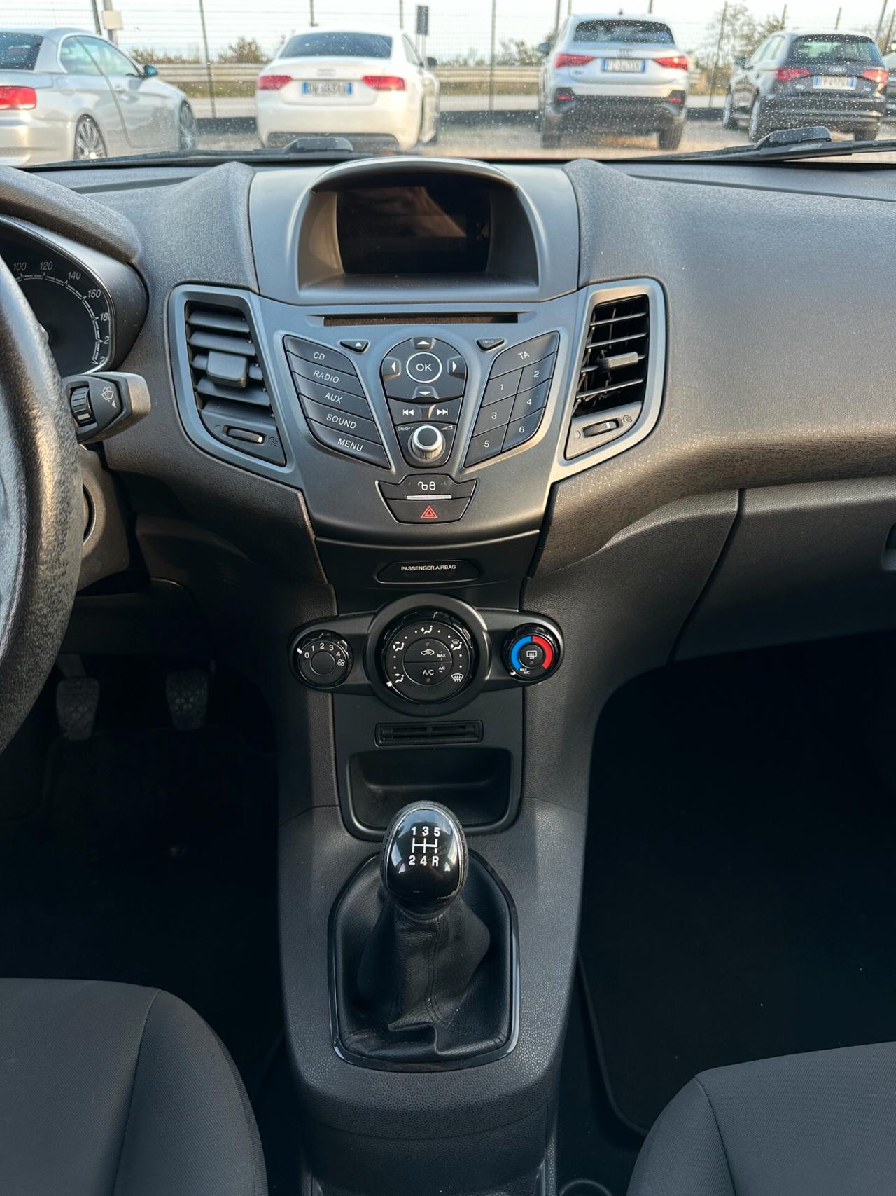 Ford Fiesta 1.5 TDCi 75CV 5 porte Black & White Edition