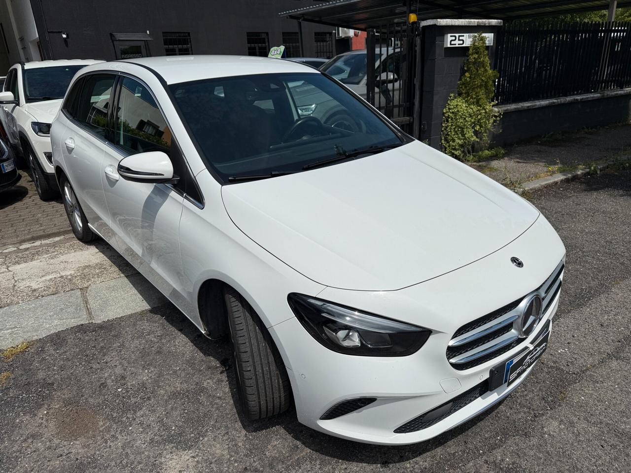 Mercedes-benz B 180 B 180 d Automatic Premium